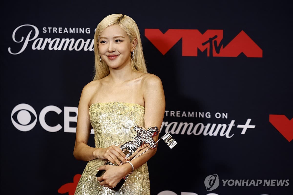 MTV VMA — 로제 '아파트', MTV VMA '올해의 노래' 수상…K팝 가수 최초 | 연합뉴스
