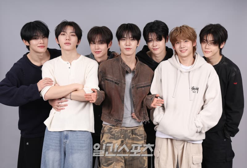클로즈 유어 아이즈, 윤시내 샘플링 재즈 펑크로 돌아온 클유아
