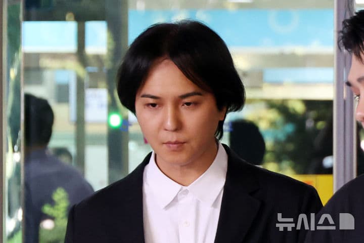 송민호 — 1심서 징역 1년, 집행유예 2년 선고된 송민호