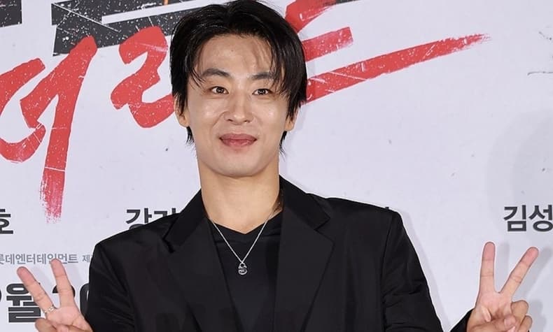구교환 — 구교환, 이옥섭 감독과 9년 열애 끝 결혼...2022년 혼인신고