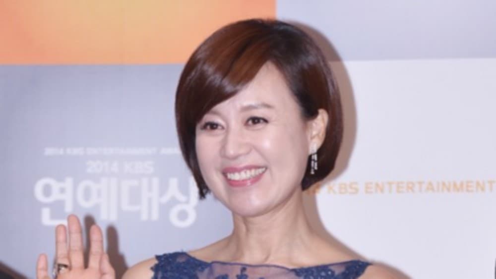 박미선 — 박미선, '암 투병' 딛고 1년 6개월 만 방송 복귀…남편 이봉원과 나란히