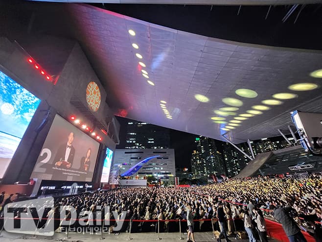부산국제영화제 — TD포토 제27회 부산국제영화제 개막식 열려...