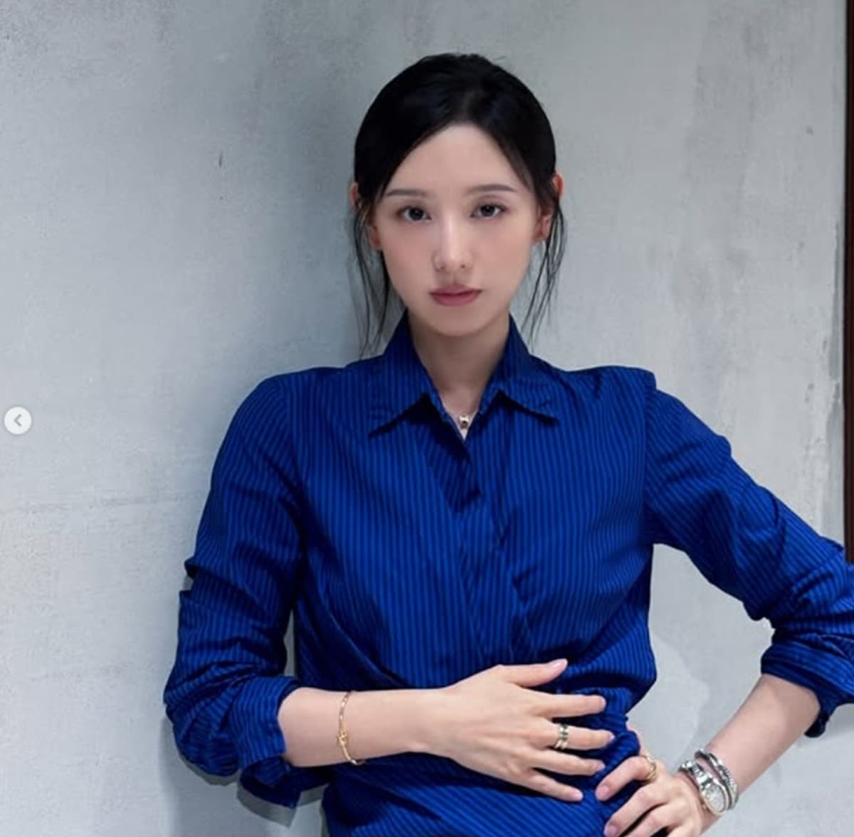 김지원 — 더 예뻐질 수 있다고? 김지원, '눈물의 여왕' 2년만 복귀 앞두고 레전드 미모 찍었다, 직접 올린 근황
