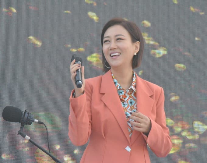 장윤정 행사 스킨십 고충 토로, 120억 펜트하우스 주인의 반전 일상